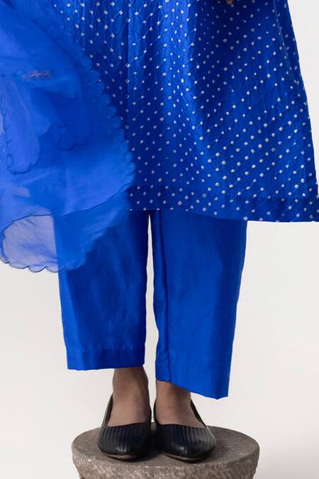 Naina Jain Blue Silk, Organza Gota Patti Round Neck Embroidered Kurta Pant Set Online at Aza Fashions Naina Jain_Blue Silk, Organza Gota Patti Round Neck Embroidered Kurta Pant Set _Online_at_Aza_Fashions