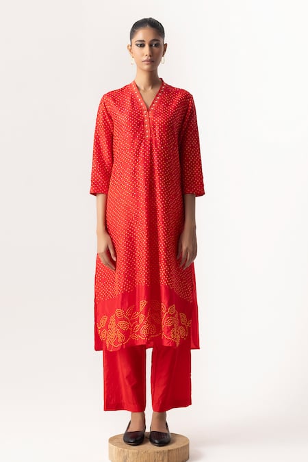 Buy Naina Jain Red Silk, Organza Embroidery V-neck Bandhani Maze Pattern Kurta Pant Set Online at Aza Fashions Buy_Naina Jain_Red Silk, Organza Embroidery V-neck Bandhani Maze Pattern Kurta Pant Set _Online_at_Aza_Fashions