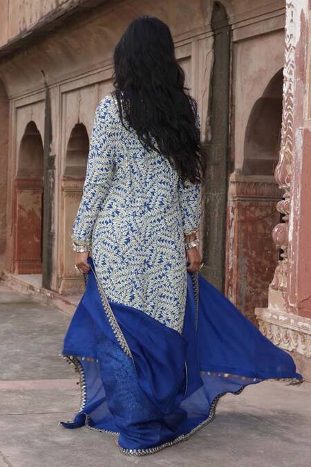 Shop Arpita Mehta Blue Georgette Mirrors Split V-neck Leaf Vine Print Kurta And Pant Set at Aza Fashions Shop_Arpita Mehta_Blue Georgette Mirrors Split V-neck Leaf Vine Print Kurta And Pant Set_at_Aza_Fashions