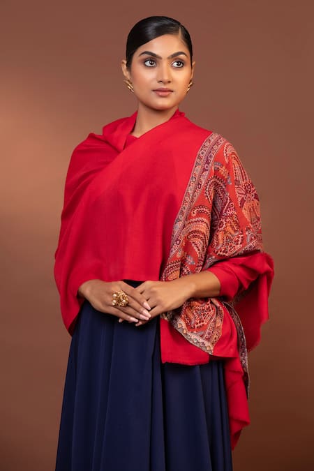 Modarta Red Paisley Border Woven Shawl at Aza Fashions Modarta_Red Paisley Border Woven Shawl _at_Aza_Fashions