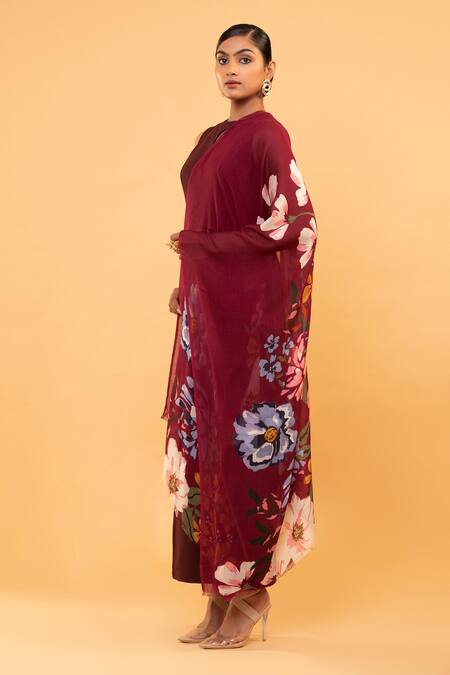 Shop Modarta Red Flower Print Shawl Online at Aza Fashions Shop_Modarta_Red Flower Print Shawl _Online_at_Aza_Fashions