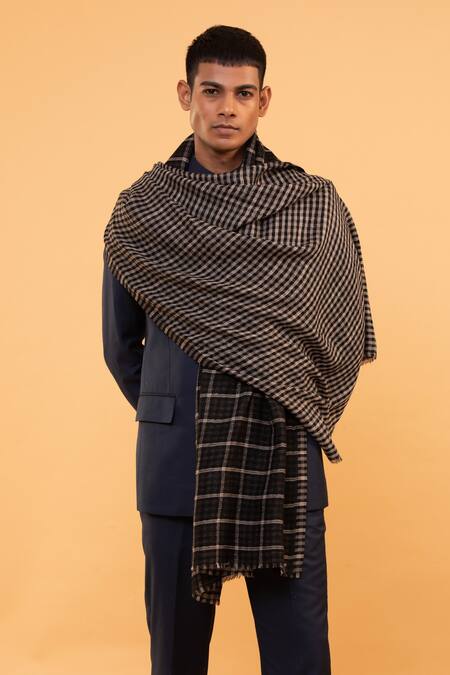 Modarta Black Chequered Reversible Woolen Shawl Online at Aza Fashions Modarta_Black Chequered Reversible Woolen Shawl_Online_at_Aza_Fashions