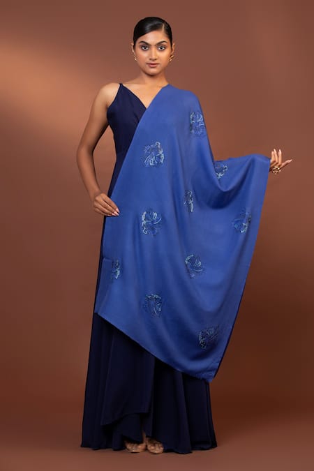 Buy Modarta Blue Bloom Crystal Embellished Shawl Online at Aza Fashions Buy_Modarta_Blue Bloom Crystal Embellished Shawl _Online_at_Aza_Fashions