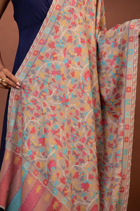 Buy Modarta Beige Two Toned Kani Weave Shawl Online at Aza Fashions Buy_Modarta_Beige Two Toned Kani Weave Shawl _Online_at_Aza_Fashions