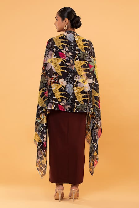 Shop Modarta Multi Color Wild Leopard Print Shawl at Aza Fashions Shop_Modarta_Multi Color Wild Leopard Print Shawl _at_Aza_Fashions