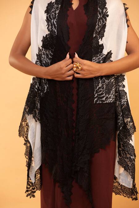 Buy_Modarta_White Floret Lace Embellished Asymmetric Cape _Online_at_Aza_Fashions
