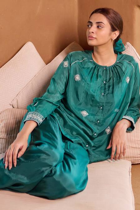 Shop Ayaka Green Viscose Embroidery Round Neck Dale Kantha Pleated Top Online at Aza Fashions Shop_Ayaka_Green Viscose Embroidery Round Neck Dale Kantha Pleated Top _Online_at_Aza_Fashions