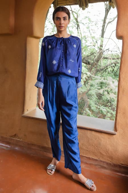 Ayaka Blue Viscose Embroidery Round Neck Dale Kantha Thread Pleated Top Online at Aza Fashions Ayaka_Blue Viscose Embroidery Round Neck Dale Kantha Thread Pleated Top _Online_at_Aza_Fashions