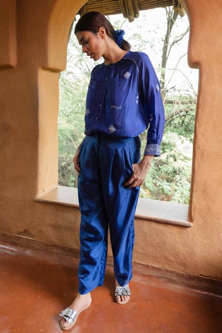 Buy Ayaka Blue Viscose Embroidery Round Neck Dale Kantha Thread Pleated Top Buy_Ayaka_Blue Viscose Embroidery Round Neck Dale Kantha Thread Pleated Top