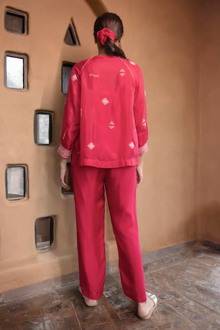 Shop Ayaka Red Viscose Embroidery Round Neck Dalekantha Pleated Top at Aza Fashions Shop_Ayaka_Red Viscose Embroidery Round Neck Dalekantha Pleated Top _at_Aza_Fashions