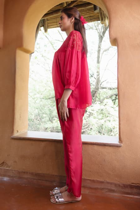 Shop Ayaka Red Silk Organza, Viscose Embroidery Round Polly Floral Applique Gather Top at Aza Fashions Shop_Ayaka_Red Silk Organza, Viscose Embroidery Round Polly Floral Applique Gather Top _at_Aza_Fashions