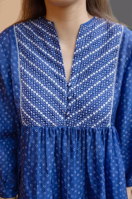Buy Ayaka Blue Viscose Embroidery Split V-neck Cara Bandhani Thread Yoke Top Buy_Ayaka_Blue Viscose Embroidery Split V-neck Cara Bandhani Thread Yoke Top