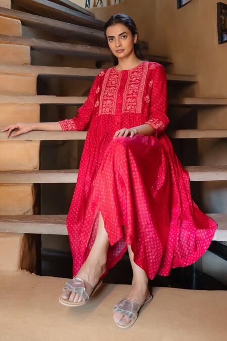 Ayaka_Red Viscose Embroidery Round Neck Thread Hand Kurta _Online_at_Aza_Fashions