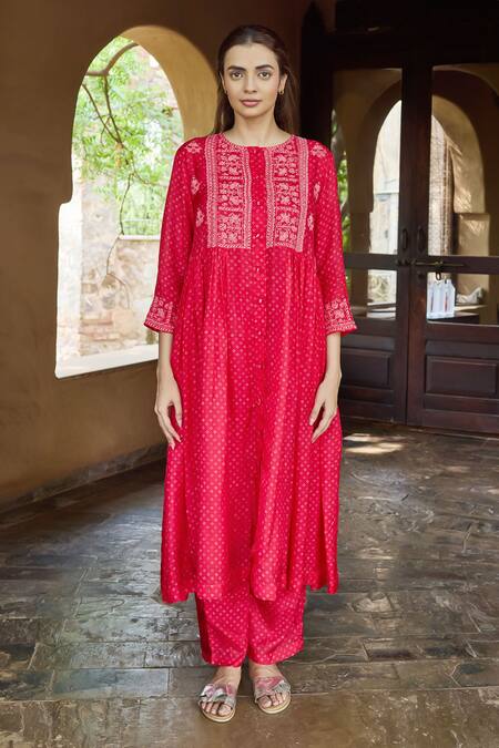 Shop_Ayaka_Red Viscose Embroidery Round Neck Thread Hand Kurta _Online_at_Aza_Fashions