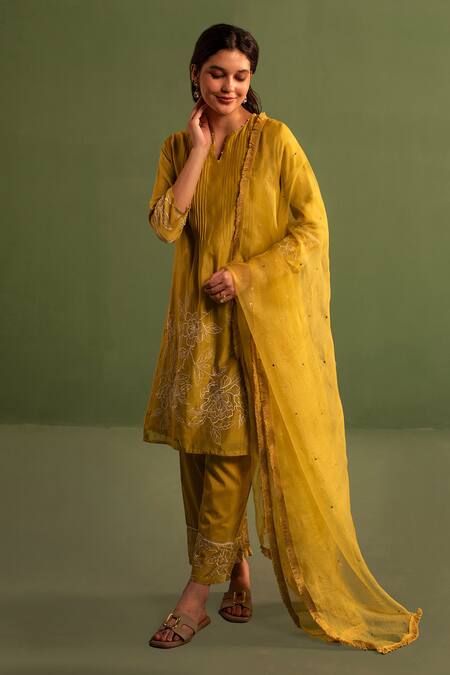 Kameez_Yellow Cotton, Chanderi, Organza Tassels, Daisy Delight Kurta Pant Set _Online_at_Aza_Fashions