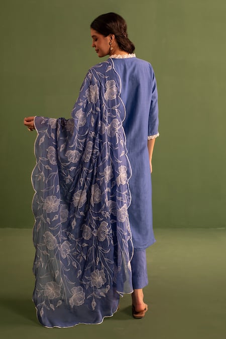 Kameez Blossom Bud Embroidered Kurta Pant Set 