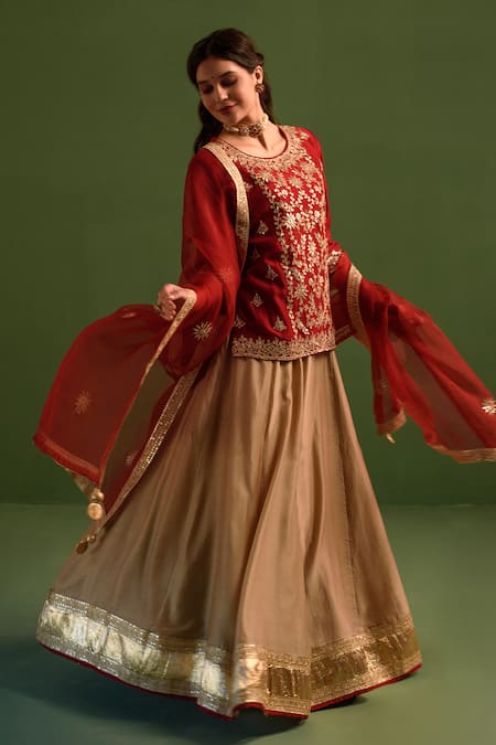 Buy Kameez Red Chanderi, Silk Organza Embroidery, Lace, Gota Patti Gul Kurta Lehenga Set Online at Aza Fashions Buy_Kameez_Red Chanderi, Silk Organza Embroidery, Lace, Gota Patti Gul Kurta Lehenga Set _Online_at_Aza_Fashions