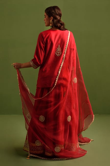 Shop_Kameez_Pink Chanderi, Silk Organza Embroidery, Phool Jaal Marodi Kurta Lehenga Set _at_Aza_Fashions