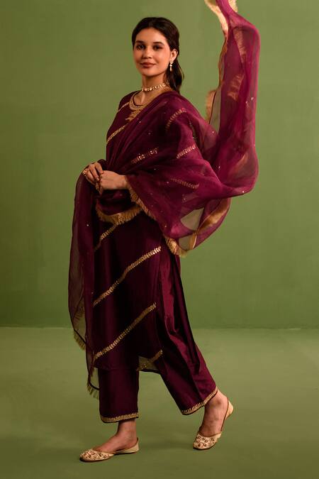 Kameez_Wine Chanderi, Organza Metallic Thread, Embroidery, Bloom Marodi Kurta Pant Set _Online_at_Aza_Fashions