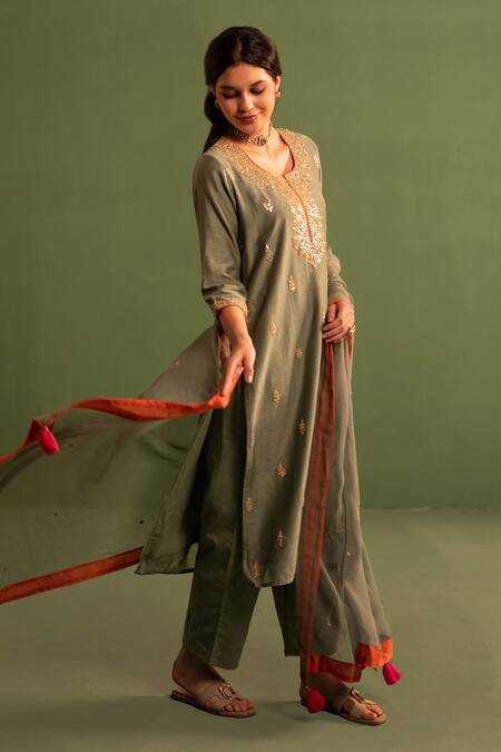 Kameez Green Chanderi, Cotton, Kota Doria Embroidery, Phoolista Bloom Kurta Pant Set Online at Aza Fashions Kameez_Green Chanderi, Cotton, Kota Doria Embroidery, Phoolista Bloom Kurta Pant Set _Online_at_Aza_Fashions