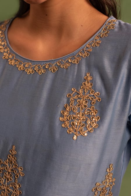 Shop Kameez Blue Chanderi, Cotton Embroidery, Lace, Gota Damaskia Bloom Kurta Pant Set Online at Aza Fashions Shop_Kameez_Blue Chanderi, Cotton Embroidery, Lace, Gota Damaskia Bloom Kurta Pant Set _Online_at_Aza_Fashions