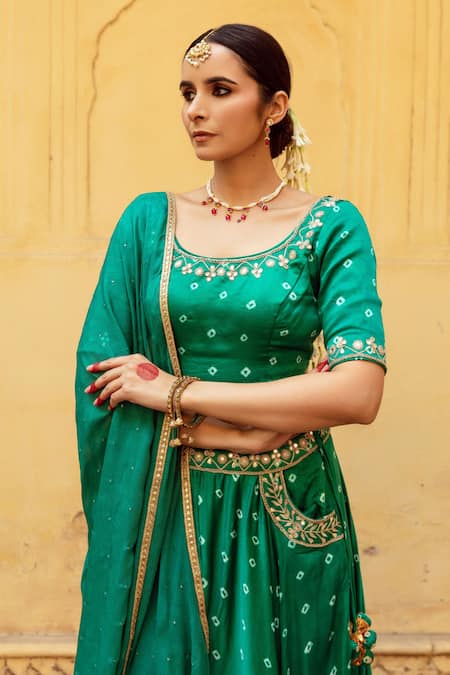 Buy Maison Shefali Green Satin, Silk, Chiffon Sequins, Mirrors, Work Detailed Lehenga Blouse Set Buy_Maison Shefali_Green Satin, Silk, Chiffon Sequins, Mirrors, Work Detailed Lehenga Blouse Set