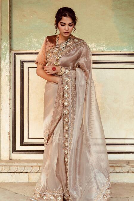 Buy_Maison Shefali_Silver Tissue, Silk Pearls, Embroidered Hem Saree With Unstitched Blouse Piece 