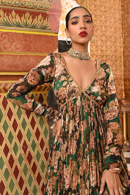 Shop Sanam Green , Organza, Crepe, Chiffon Embroidery, Gota Floral Anarkali Set Online at Aza Fashions Shop_Sanam_Green , Organza, Crepe, Chiffon Embroidery, Gota Floral Anarkali Set _Online_at_Aza_Fashions