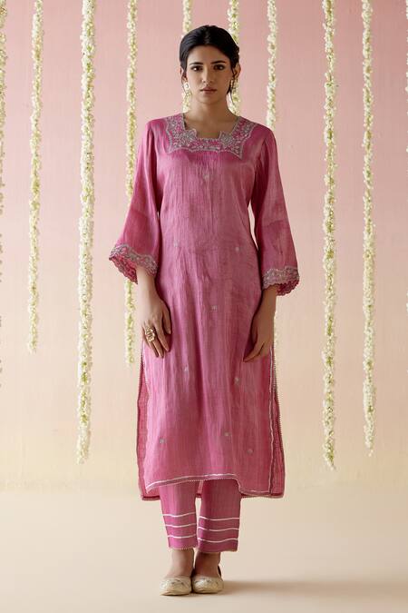 Nero India_Pink Tissue, Chanderi Gota Patti, Aari Embroidered Straight Kurta Pant Set_Online_at_Aza_Fashions