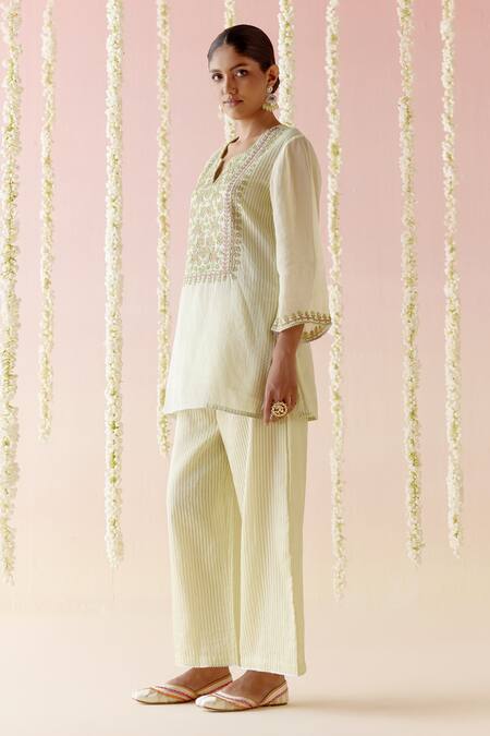 Shop Nero India Yellow Crepe Embroidery, Lace Split V-neck Thread Kurta With Pant Online at Aza Fashions Shop_Nero India_Yellow Crepe Embroidery, Lace Split V-neck Thread Kurta With Pant _Online_at_Aza_Fashions