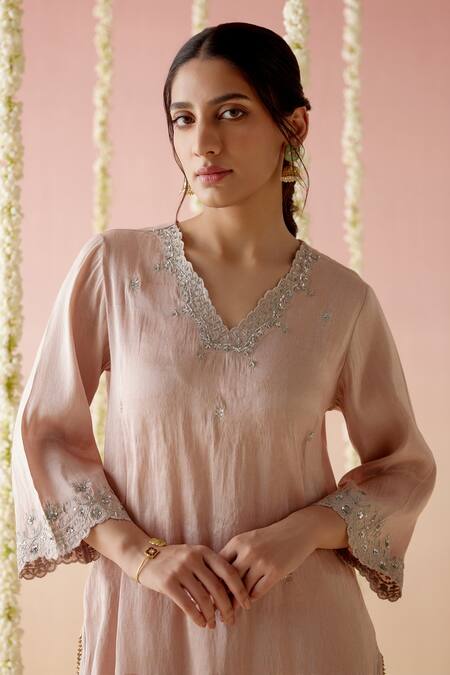 Buy Nero India Pink Tissue Lace, Embroidery V-neck Aari Kurta And Pant Set Online at Aza Fashions Buy_Nero India_Pink Tissue Lace, Embroidery V-neck Aari Kurta And Pant Set _Online_at_Aza_Fashions