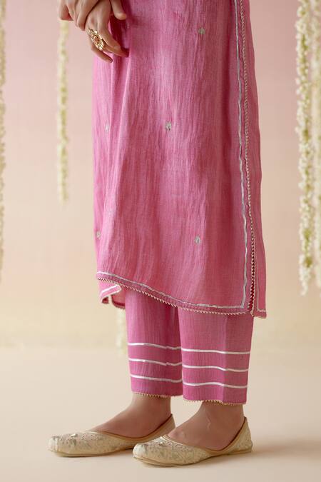 Shop Nero India Pink Tissue Lace, Embroidery Asymmetric Aari Kurta With Pant Online at Aza Fashions Shop_Nero India_Pink Tissue Lace, Embroidery Asymmetric Aari Kurta With Pant _Online_at_Aza_Fashions