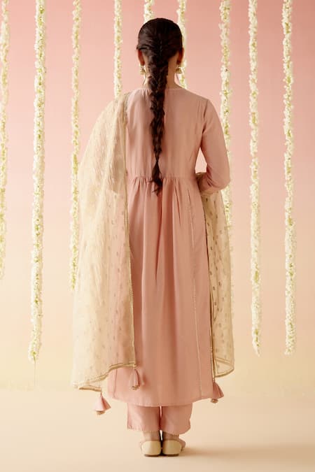 Shop Nero India Peach Chanderi Gota Patti, Embroidery V-neck Lace Kurta And Pant Set at Aza Fashions Shop_Nero India_Peach Chanderi Gota Patti, Embroidery V-neck Lace Kurta And Pant Set _at_Aza_Fashions