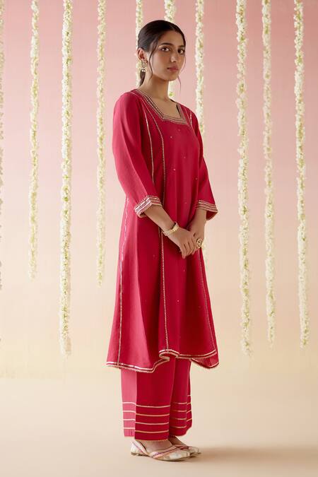 Nero India Pink Chanderi Gota Patti, Embroidery Collared Lace Aari Kurta And Pant Set at Aza Fashions Nero India_Pink Chanderi Gota Patti, Embroidery Collared Lace Aari Kurta And Pant Set _at_Aza_Fashions