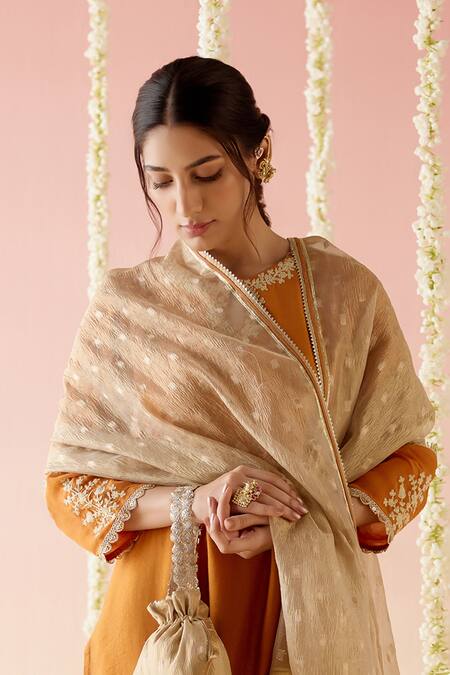 Buy Nero India Orange Chanderi Embroidery, Gota Patti, Applique Keyhole Aari Kurta With Pant Online at Aza Fashions Buy_Nero India_Orange Chanderi Embroidery, Gota Patti, Applique Keyhole Aari Kurta With Pant _Online_at_Aza_Fashions