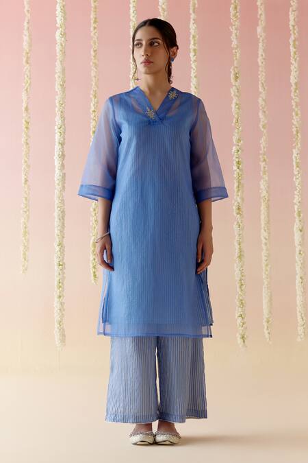Nero India Blue Viscose, Organza, Crepe Embroidery, Lace French Knot Kurta With Pant Online at Aza Fashions Nero India_Blue Viscose, Organza, Crepe Embroidery, Lace French Knot Kurta With Pant _Online_at_Aza_Fashions