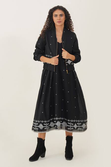 Indigo Dreams Black 100% Cotton Hand Woven Geometric Jamdani Sahara Bomber Jacket With Dress Online at Aza Fashions Indigo Dreams_Black 100% Cotton Hand Woven Geometric Jamdani Sahara Bomber Jacket With Dress _Online_at_Aza_Fashions