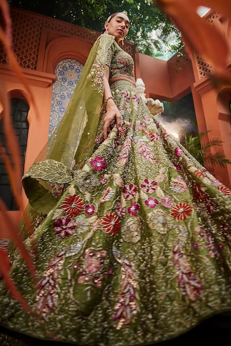 Shop Show Shaa Green Silk, Net Tassels, Embroidery Sweetheart Neck Floral Bridal Lehenga Set at Aza Fashions Shop_Show Shaa_Green Silk, Net Tassels, Embroidery Sweetheart Neck Floral Bridal Lehenga Set _at_Aza_Fashions