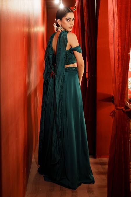 Shop House Of Anmol Jain Green Satin, Hemp Embroidery Sweetheart Neck Hand Skirt Blouse Set Shop_House Of Anmol Jain_Green Satin, Hemp Embroidery Sweetheart Neck Hand Skirt Blouse Set