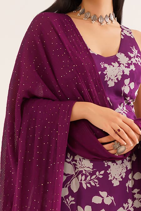 Tuli_Purple Georgette Sequins, Embroidery Raga And Thread Work Dupatta _Online_at_Aza_Fashions