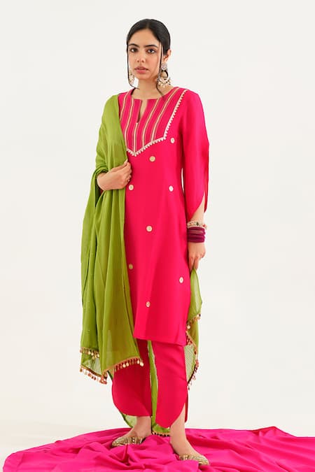 Shop Tuli Green Georgette Sequins Sudara Fulari Work Dupatta at Aza Fashions Shop_Tuli_Green Georgette Sequins Sudara Fulari Work Dupatta _at_Aza_Fashions