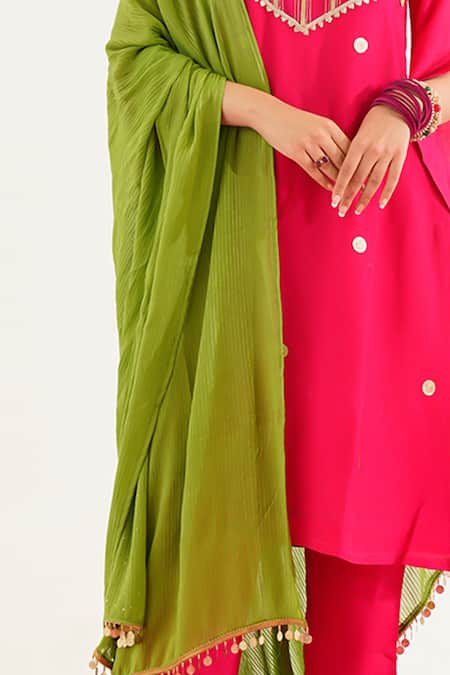 Tuli Green Georgette Sequins Sudara Fulari Work Dupatta Online at Aza Fashions Tuli_Green Georgette Sequins Sudara Fulari Work Dupatta _Online_at_Aza_Fashions