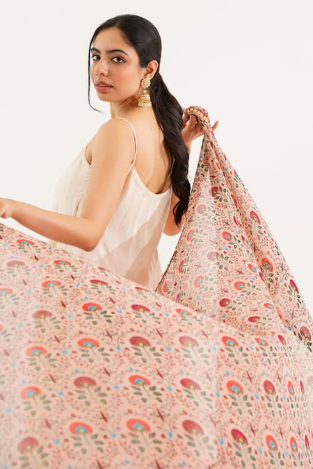 Tuli Batasi Pushpa Floral Print Dupatta 