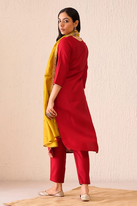 Shop Tuli Red Viscose, Silk Embroidery Round Neck Gul Baanhi Kurta Pant Set at Aza Fashions Shop_Tuli_Red Viscose, Silk Embroidery Round Neck Gul Baanhi Kurta Pant Set _at_Aza_Fashions