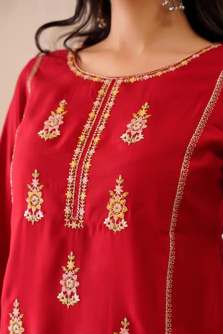 Tuli Red Viscose, Silk Embroidery Round Neck Gul Baanhi Kurta Pant Set Online at Aza Fashions Tuli_Red Viscose, Silk Embroidery Round Neck Gul Baanhi Kurta Pant Set _Online_at_Aza_Fashions