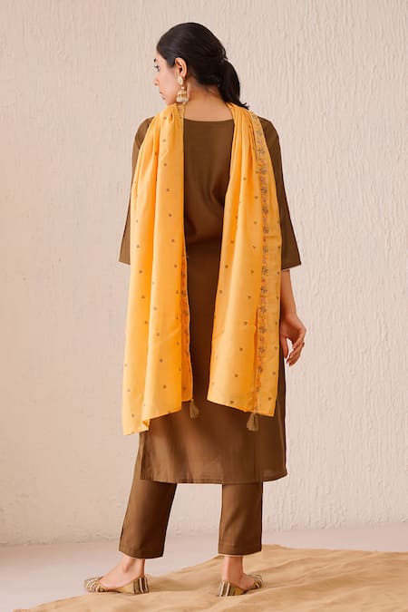 Shop_Tuli_Green Viscose, Silk Embroidery Round Neck Gul Vaahini Kurta Pant Set_at_Aza_Fashions