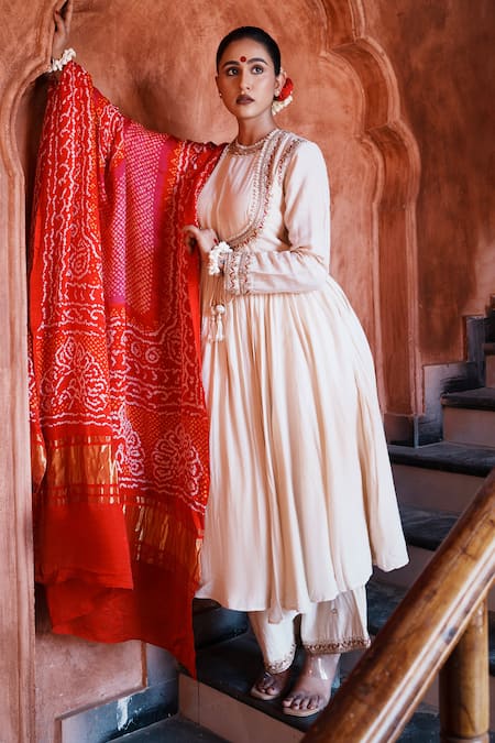 House Of Anmol Jain Kanika Floral Embroidered Anarkali Set 