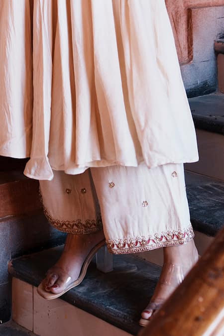 House Of Anmol Jain Ivory Modal Embroidery, Beads Round Neck Kanika Floral Anarkali Set Online at Aza Fashions House Of Anmol Jain_Ivory Modal Embroidery, Beads Round Neck Kanika Floral Anarkali Set _Online_at_Aza_Fashions