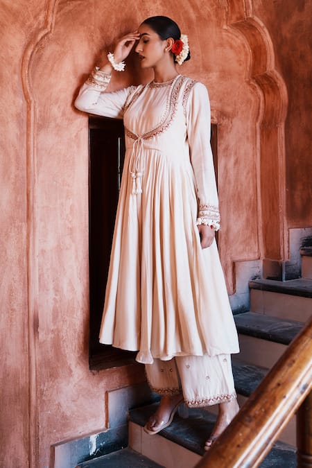 Buy House Of Anmol Jain Ivory Modal Embroidery, Beads Round Neck Kanika Floral Anarkali Set Online at Aza Fashions Buy_House Of Anmol Jain_Ivory Modal Embroidery, Beads Round Neck Kanika Floral Anarkali Set _Online_at_Aza_Fashions