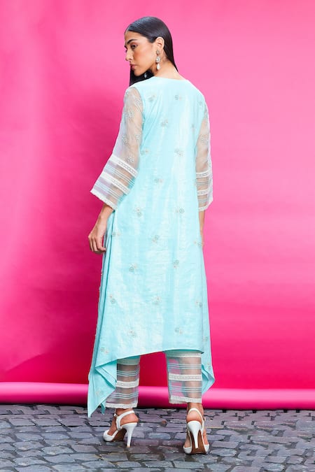 Priyanka Jain Floral Embroidered Kurta Pant Set 